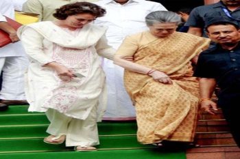 Sonia Gandhi will campaign for her daughter Priyanka in Wayanad seat