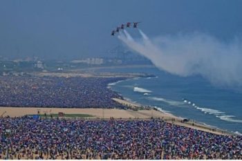 Thousands of people gathered to watch the air show of the Indian Air Force