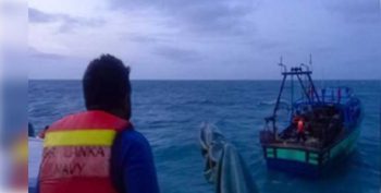 Sri Lankan Navy arrested 12 Indian fishermen