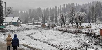 Alert for rain and snowfall amid cold wave in Jammu and Kashmir