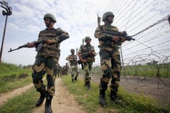 BSF soldiers posted on Indo-Pak border wished Happy New Year