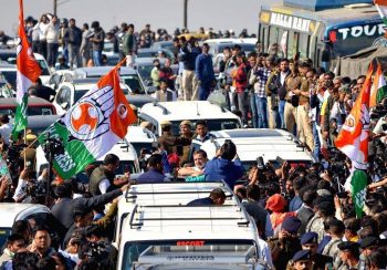 People stuck in the jam at Ghazipur border burst out in anger