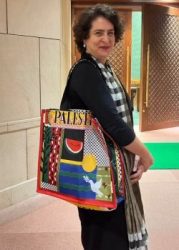 Priyanka Gandhi reached Parliament with a bag written Palestine