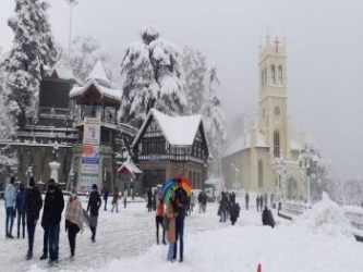 Tourists rejoiced due to first snowfall of season in Shimla, roads closed