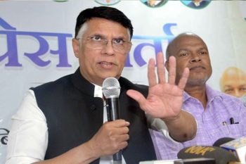 Congress leader Pawan Khera got angry on comparison of Rahul Gandhi with Mir Jafar