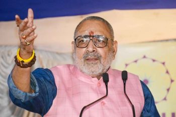 People of the tukde-tukde gang are still speaking the language of Pakistan in the country Giriraj Singh
