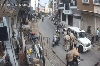 Police highhandedness Shopkeeper fainted after SHO slapped him