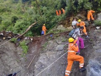 Weather put a break on Kedarnath Yatra, devotees stopped at Sonprayag