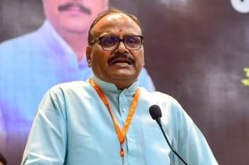 Battle over ‘Kanwar Yatra’ SP raises questions on name plate