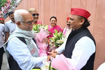 Akhilesh Yadav welcomed Justice B. Sudarshan Reddy, the Vice Presidential candidate of India Alliance, and said – “There is no better option than justice in the fight for justice”