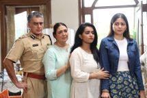 The shooting of director Siddharth Nagar's TV series 'Pratibaddha' continues at a brisk pace...!