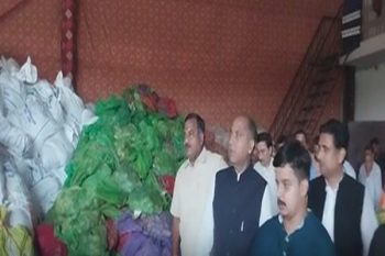 UP government sent relief material to disaster-hit Himachal Pradesh