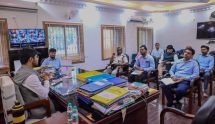 A meeting was held under the chairmanship of the Deputy Commissioner regarding the successful and grand organization of the Jharkhand State Foundation Day celebrations.