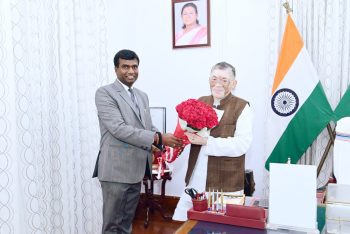Deputy Commissioner cum District Magistrate, Ranchi, Shri Manjunath Bhajantri and Senior Superintendent of Police, Ranchi, Shri Rakesh Ranjan extended birthday wishes to Governor Shri Santosh Gangwar.