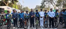 Flag off of cycle rally under Know Your Tourist Palace on the occasion of 25th anniversary of Jharkhand State Foundation Day