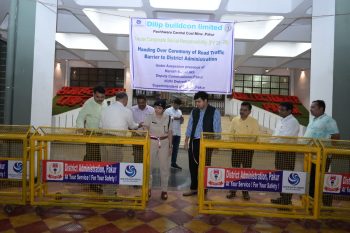 Road safety will get a boost – DBL Coal Company handed over 50 modern traffic barriers to the district administration under CSR funds.