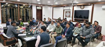 Ten officials from Ranchi, under the chairmanship of Shri Manjunath Bhajantri, reviewed the progress of previous directives aimed at making the city beautiful, safe, and well-organized.