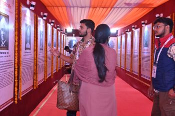 The 'Kashi Tamil Sangamam 4.0' exhibition held at Namo Ghat in Varanasi became the centre of attraction.