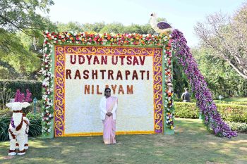 The President reviewed the preparations for the inauguration of the second edition of the garden festival at Rashtrapati Nilayam in Hyderabad.