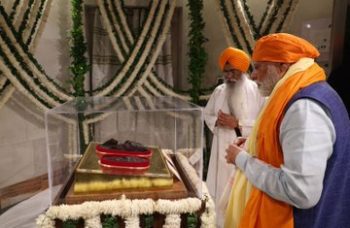 The Prime Minister paid homage to Sri Guru Gobind Singh Ji on the auspicious occasion of Prakash Utsav.