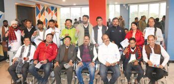 The Ranchi Press Club elections have concluded; Shambhu Nath was elected president and Abhishek was given the responsibility of secretary.