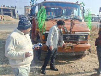 The Ranchi district administration conducted a special vehicle inspection campaign to ensure strict adherence to road safety and traffic rules.