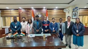 DC Ranchi Mr. Manjunath Bhajantri provided I-cards to many Block Development Officers, extended best wishes for the New Year and gave important instructions.