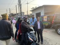 Drivers were made aware of traffic by giving them roses.