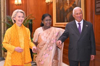 His Excellency the President welcomed the President of the European Council and the President of the European Commission at Rashtrapati Bhavan.