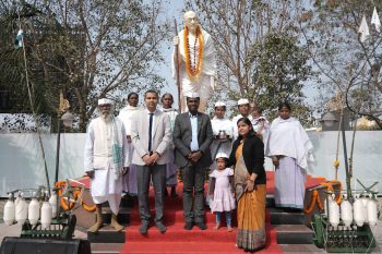On the occasion of the death anniversary of the Father of the Nation, Mahatma Gandhi (Martyrs' Day), the Ranchi district administration offered garlands and floral tributes at his statue.