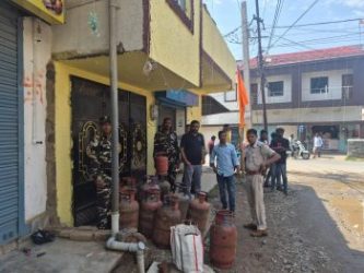 Ranchi District Administration Takes Action Against Black Marketing of Domestic Gas