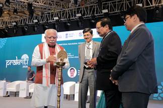 The Union Power Minister inaugurated 'Prakriti 2026' and, while launching the Indian Carbon Market Portal, reinforced India's climate commitments.