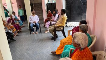 DC Ranchi, Mr. Manjunath Bhajantri, visited the Vihar Social Welfare Institute (Old Age Home) in Kulgu, Pisca Nagri, and met with the elderly residents living there.