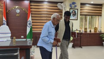 85 year old man got pension and benefits of Ayushman scheme within 24 hours