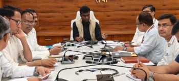 Review Meeting on the Progress of Various Development Projects, Land Acquisition Works, and Flyover and Railway Projects Underway in Ranchi District