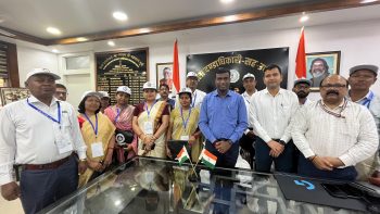 The Census 2027 kits were distributed by the Deputy Commissioner-cum-Principal Census Officer, Ranchi, Mr. Manjunath Bhajantri.