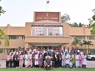 The Governor of Andhra Pradesh interacted with the Yuva Sangam delegation and discussed the role of youth in strengthening national unity.