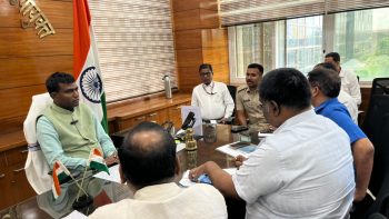 Deputy Commissioner Mr. Manjunath Bhajantri held an important meeting regarding the construction of the connecting flyover.