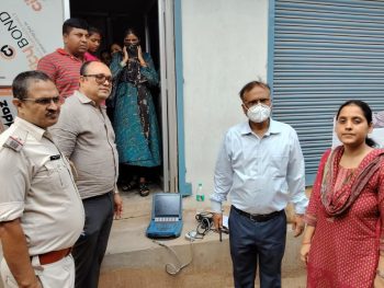 Raid on illegal ultrasound center; three accused arrested.
