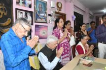 76th Foundation Day of IFWJ Blankets distributed among the elderly at an old-age home; journalists set an example of service.