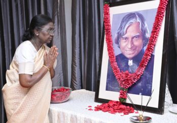 President Droupadi Murmu paid floral tributes on the birth anniversary of Dr. APJ Abdul Kalam.
